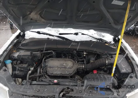 2011 Honda Ridgeline Rts from USA, damaged, VIN 5FPYK1F40BB007541